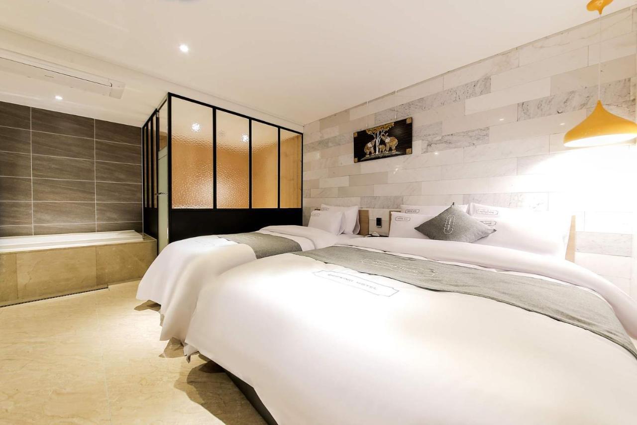 Docking Hotel Gimpo Exterior foto